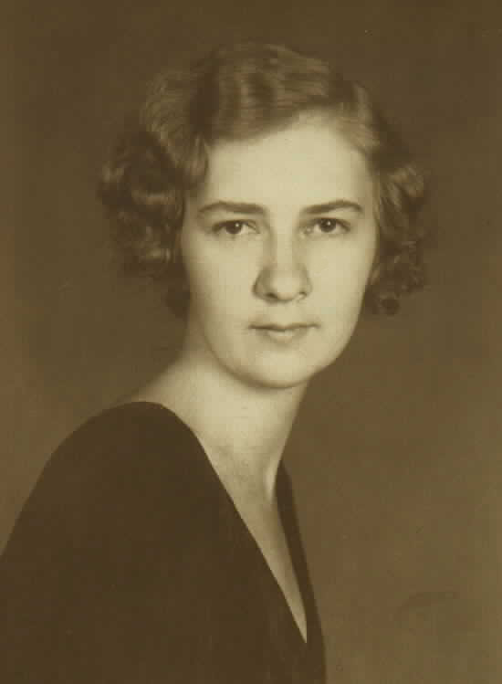 Black and white portrait of Norma Wellman Cobb in 1931. 